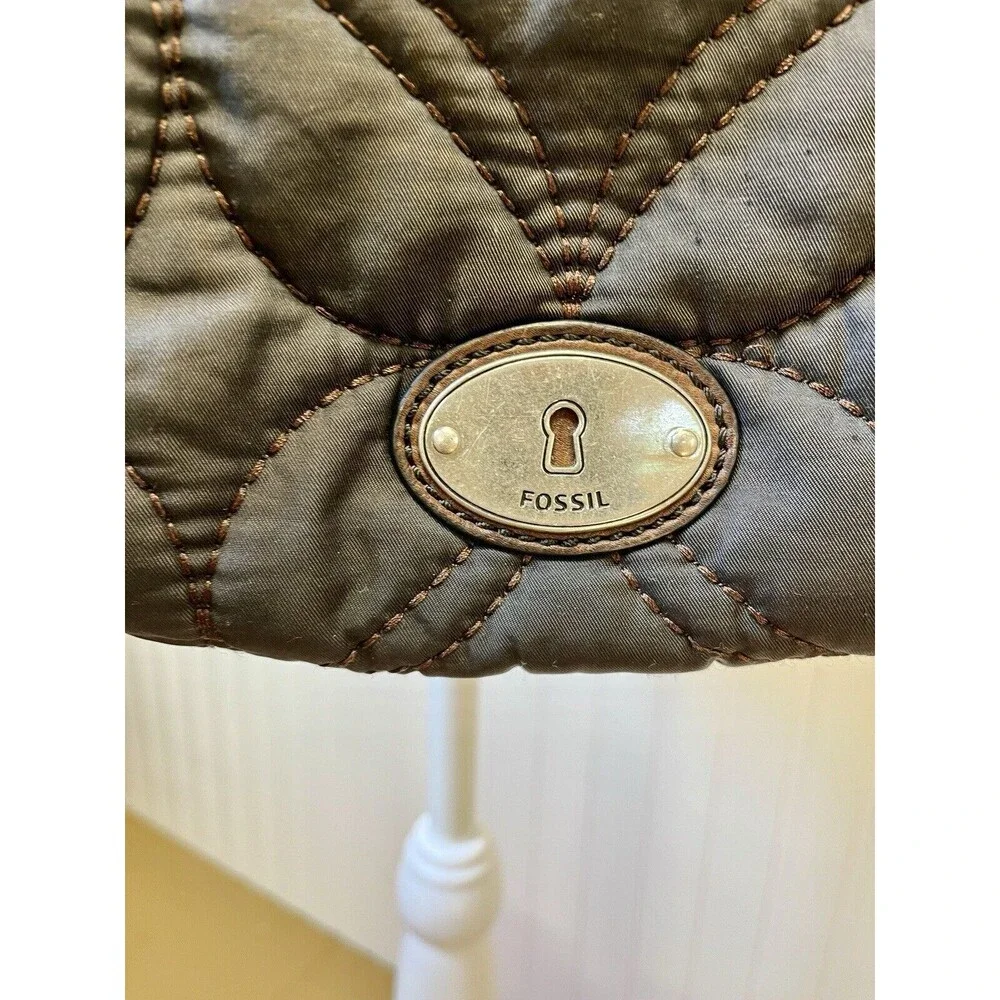 Fossil Key Per Fabric Quilted Crossbody Brown Slingbag Purse W/ Lock & Key Charm